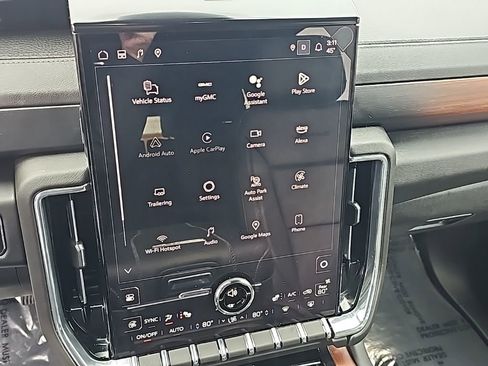 Certified 2025 GMC Yukon XL Denali AWD/4WD image 25