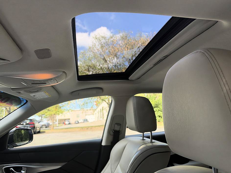Certified 2018 INFINITI Q70 L 3.7 AWD/4WD image 6