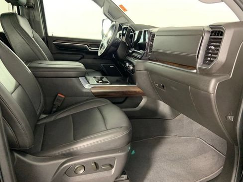 Used 2024 GMC Sierra 3500 SLT w/ SLT Convenience Package AWD/4WD image 16