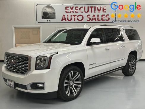 Used 2019 GMC Yukon XL Denali w/ Denali Ultimate Package AWD/4WD image 1