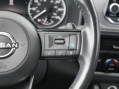 Used 2023 Nissan Rogue SV w/ SV Premium B Package AWD/4WD image 15