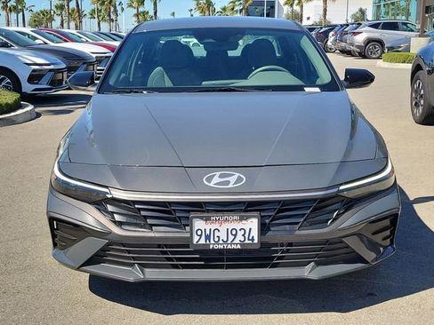 Certified 2025 Hyundai Elantra SEL FWD image 27