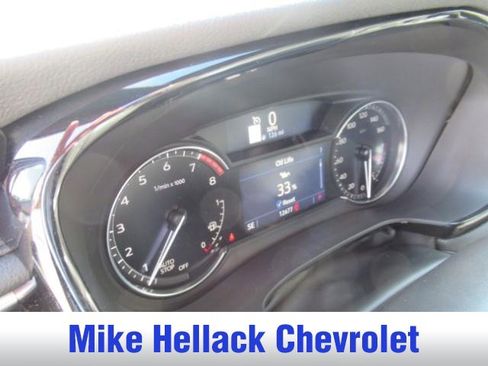 Used 2025 Cadillac XT5 Premium Luxury image 14