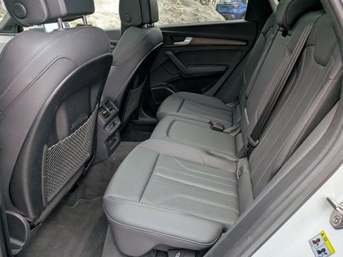 Used 2024 Audi Q5 e Premium Plus image 13