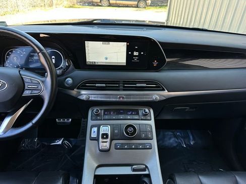 Used 2021 Hyundai Palisade Limited FWD image 17