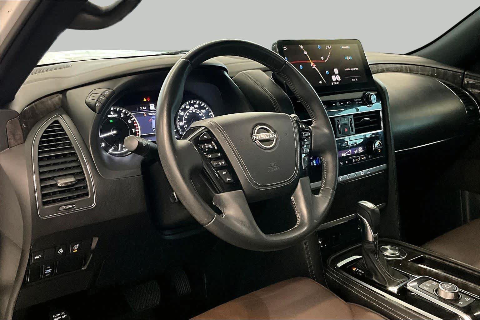 Used 2023 Nissan Armada Platinum w/ Captain's Chairs Package RWD image 16
