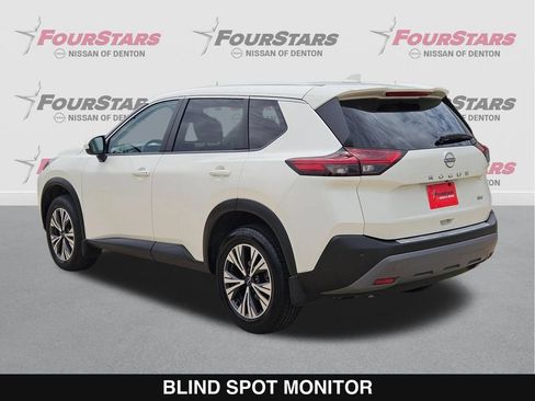 Used 2023 Nissan Rogue SV FWD image 7