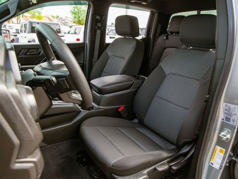 Used 2025 Chevrolet Colorado Trail Boss w/ LPO, Skid Plate Package AWD/4WD image 13