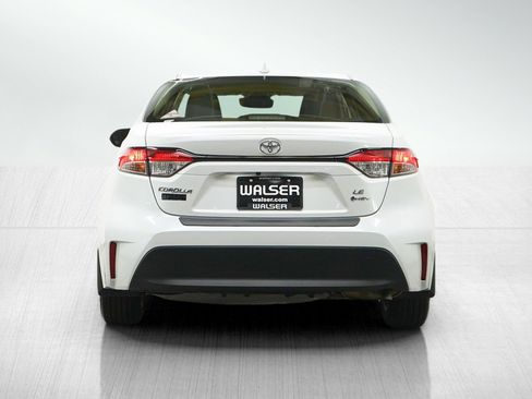Used 2026 Toyota Corolla LE w/ LE Premium Package AWD/4WD image 4