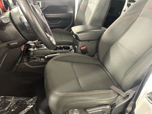 Used 2021 Jeep Wrangler Unlimited Rubicon AWD/4WD image 19