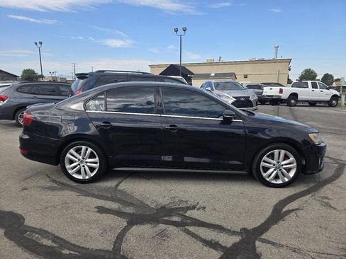 Used 2013 Volkswagen Jetta GLI FWD image 4