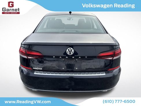 Used 2021 Volkswagen Passat 2.0T SE image 4