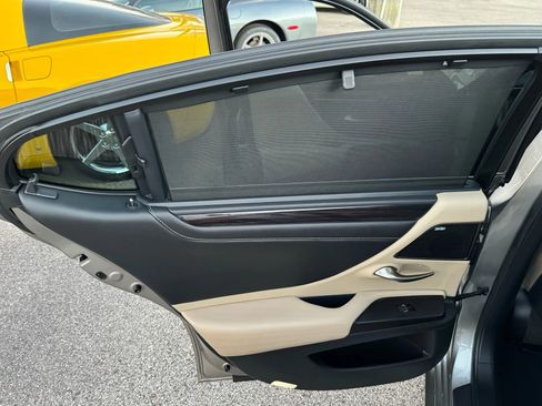 Used 2021 Lexus ES 350 Ultra Luxury w/ Accessory Package 2 image 28