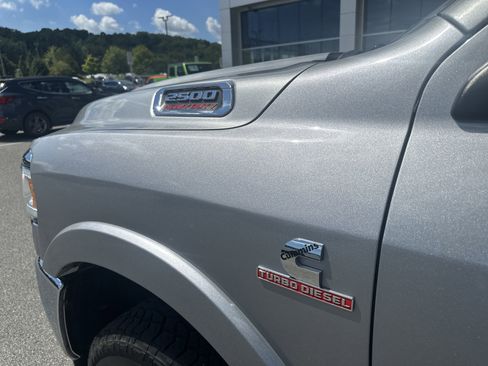Used 2022 RAM 2500 Laramie image 11