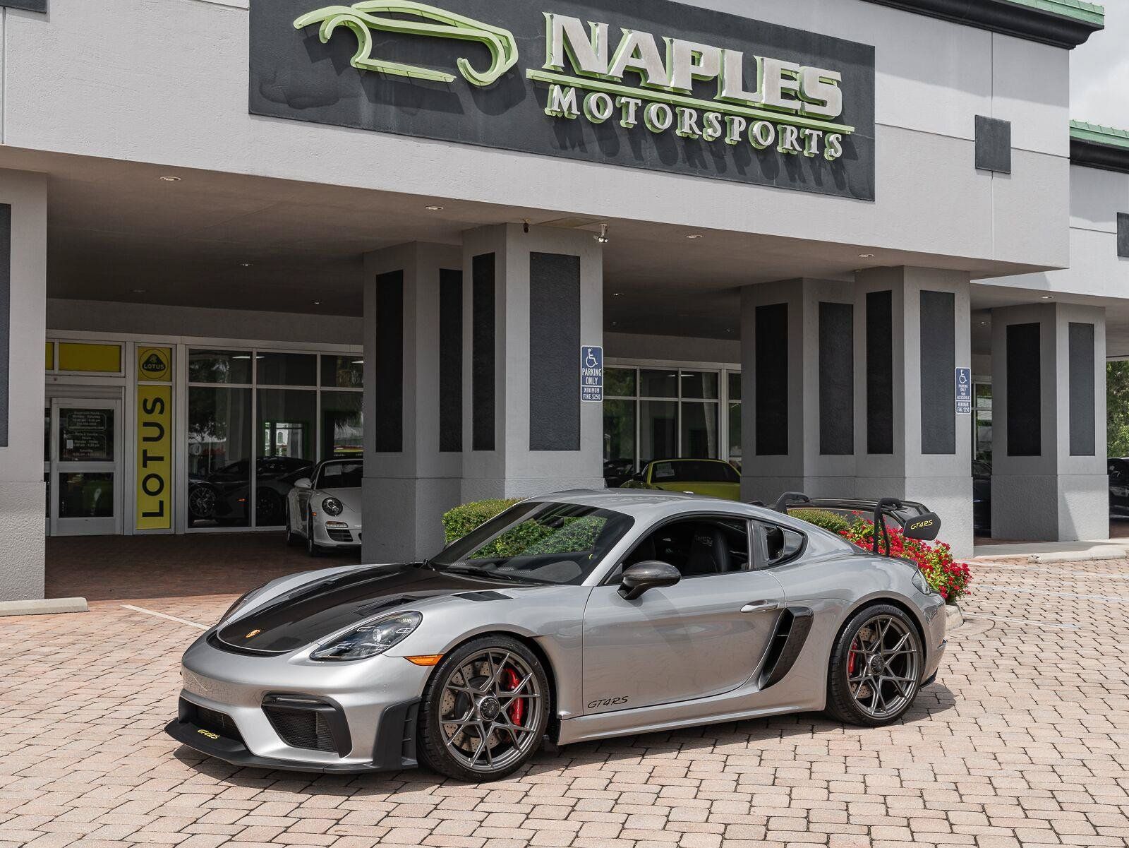 Used 2024 Porsche 718 Cayman GT4 RS RWD image 33