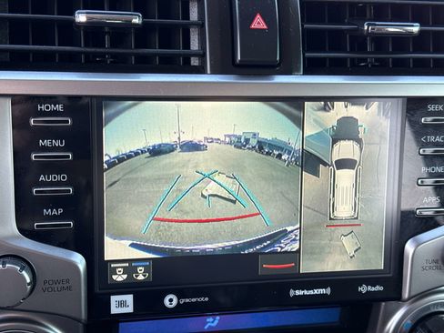 Used 2022 Toyota 4Runner Limited image 28