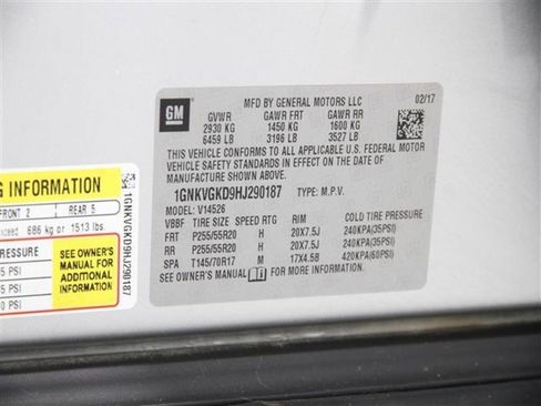 Used 2017 Chevrolet Traverse LT w/ Style and Technology Package image 22