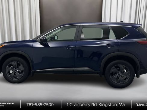 Used 2026 Nissan Rogue SV AWD/4WD image 8