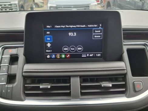 Used 2023 Chevrolet Suburban LS image 20