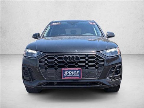 Used 2022 Audi Q5 2.0T Premium w/ Convenience Package AWD/4WD image 2