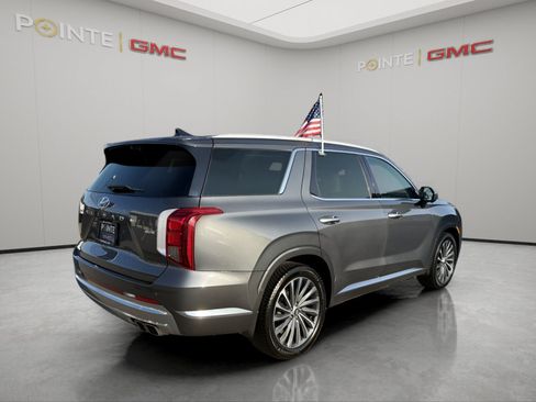 Used 2023 Hyundai Palisade Calligraphy AWD/4WD image 3
