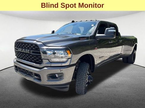 Used 2024 RAM 3500 Big Horn w/ Night Edition AWD/4WD image 5