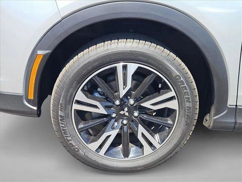 Used 2024 Mitsubishi Eclipse Cross SE AWD/4WD image 30