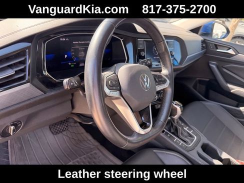 Used 2024 Volkswagen Jetta SE FWD image 14