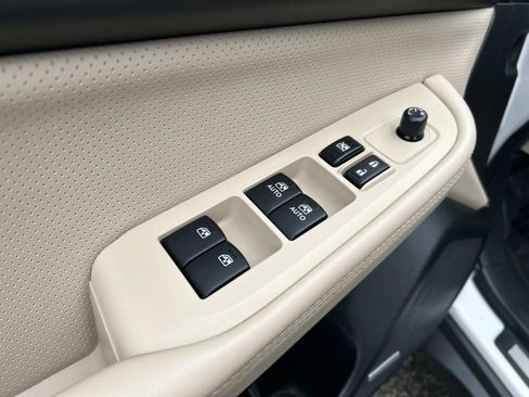 Used 2016 Subaru Outback 2.5i Limited image 18
