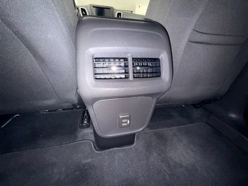 Used 2024 Chevrolet Equinox LT FWD image 13