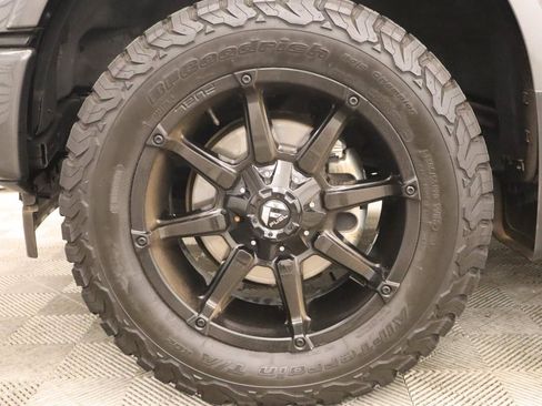 Used 2017 Ford F150 Lariat w/ Equipment Group 502A Luxury AWD/4WD image 6