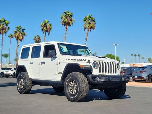 Used 2022 Jeep Wrangler Unlimited Rubicon AWD/4WD image 35