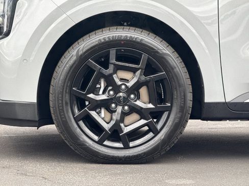 New 2026 Kia Carnival SX w/ SX Dark Edition Package image 34