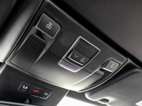 Used 2013 Mercedes-Benz SL 550 SL 550 image 23