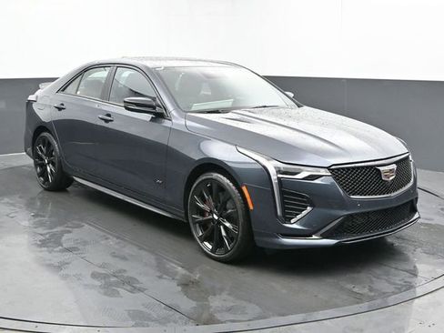 New 2025 Cadillac CT4 V w/ Super Cruise Package image 2