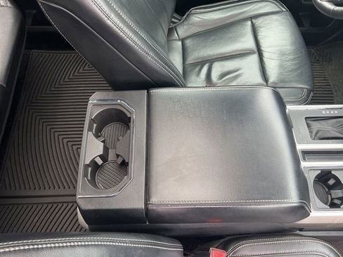 Used 2019 Ford F150 Lariat w/ Equipment Group 502A Luxury image 26