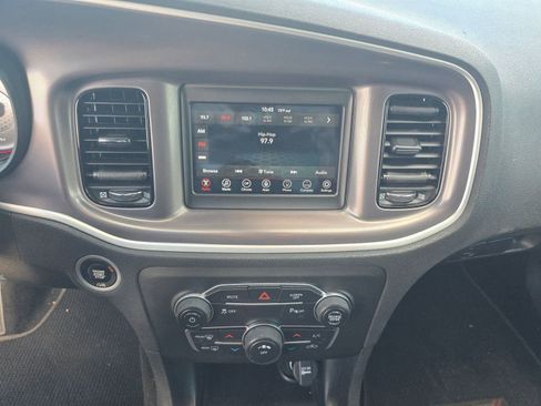 Used 2022 Dodge Charger SXT w/ Blacktop Package image 23