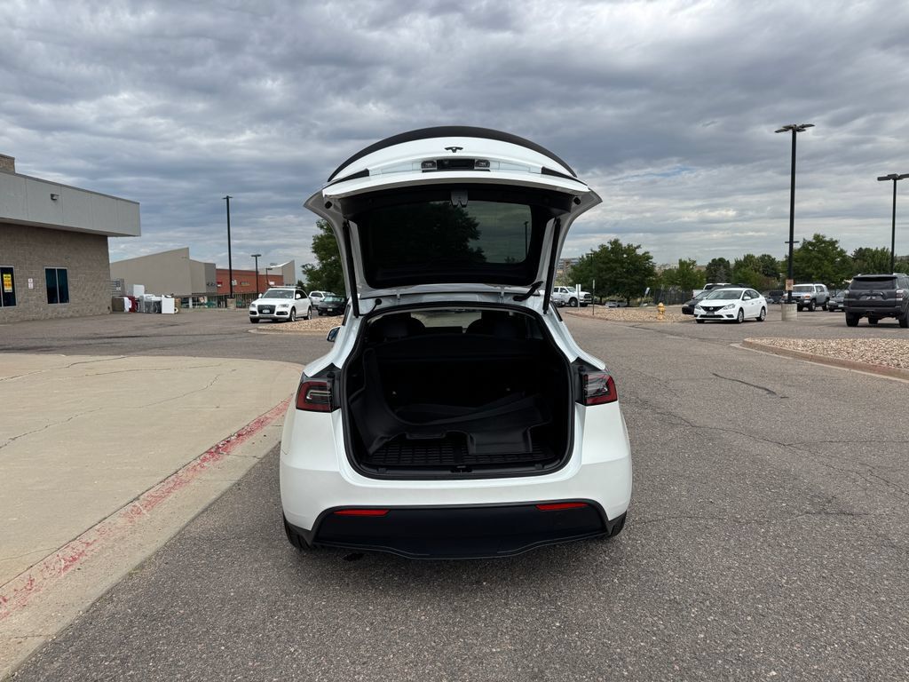 Used 2023 Tesla Model Y Long Range AWD/4WD image 10