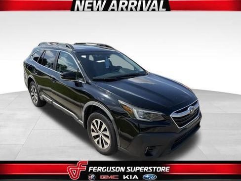 Used 2020 Subaru Outback Premium AWD/4WD image 1
