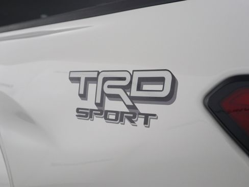 Used 2024 Toyota Tacoma TRD Sport image 37