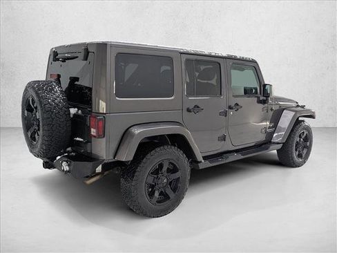 Used 2017 Jeep Wrangler Unlimited Sahara w/ Connectivity Group image 5