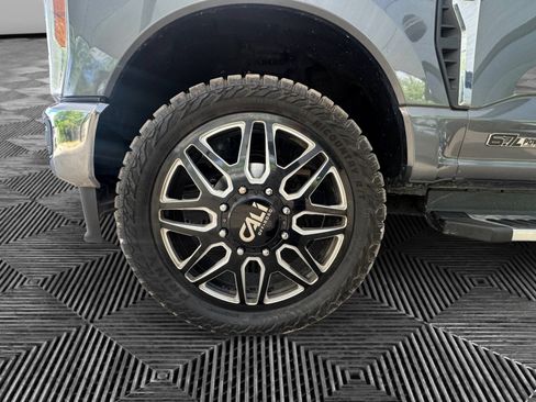 Used 2023 Ford F350 XLT w/ 360-Degree Camera Package AWD/4WD image 9