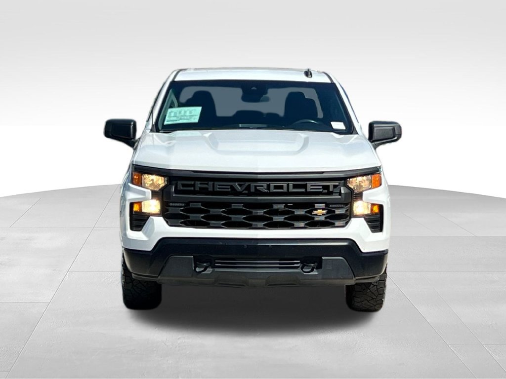 Used 2022 Chevrolet Silverado 1500 W/T w/ WT Value Package AWD/4WD image 2