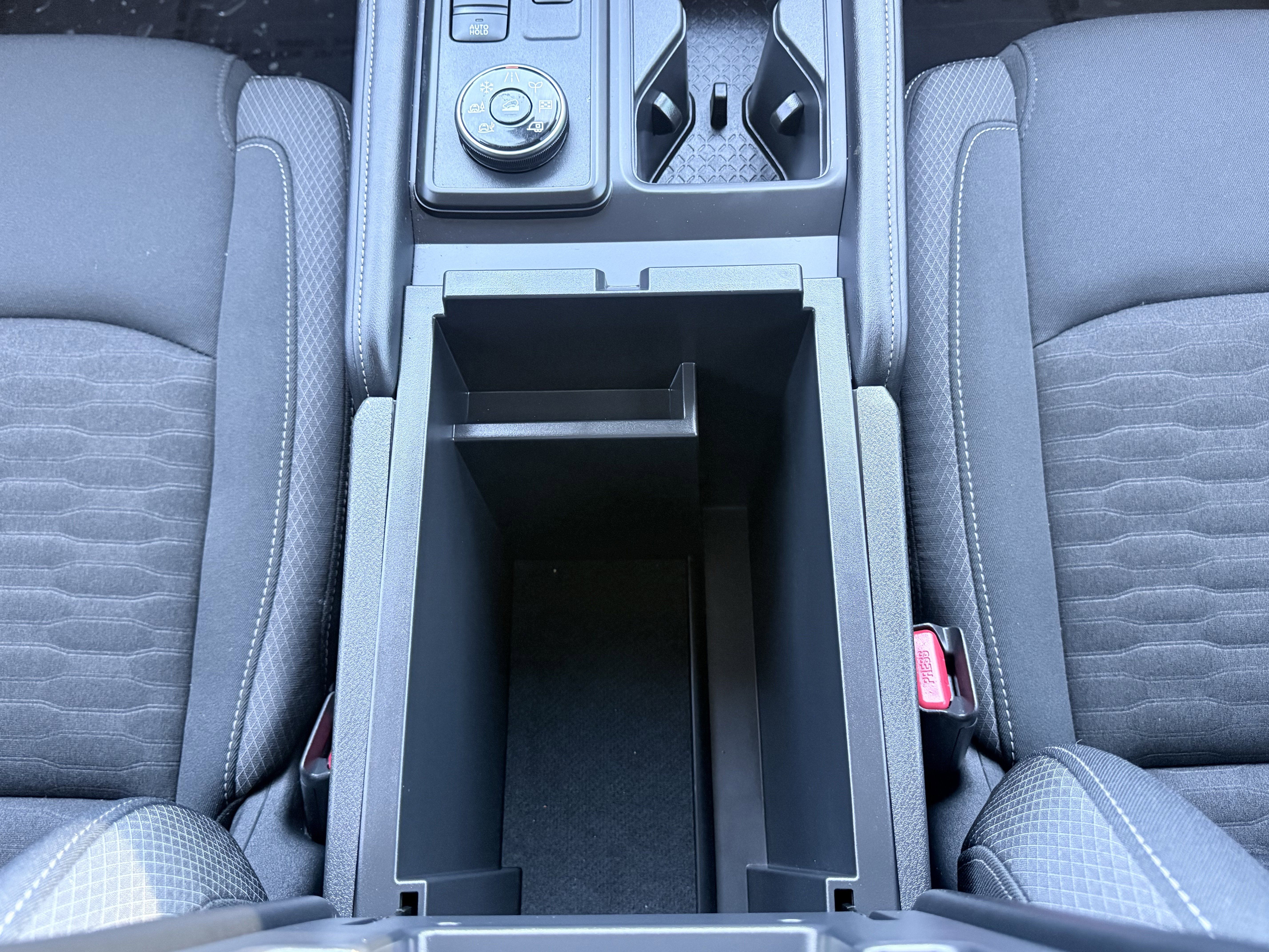 Used 2025 Nissan Pathfinder S AWD/4WD image 58