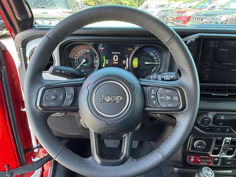 Used 2025 Jeep Wrangler Unlimited Sport S 4xe AWD/4WD image 26