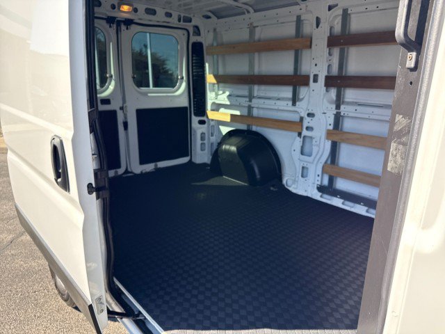 Used 2025 RAM ProMaster 2500 w/ U-Haul Equipment Group FWD image 24