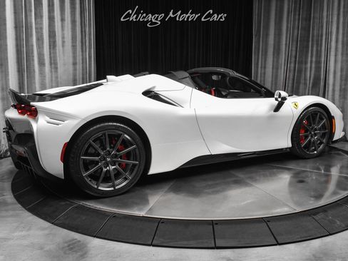 Used 2022 Ferrari SF90 Spider AWD/4WD image 5