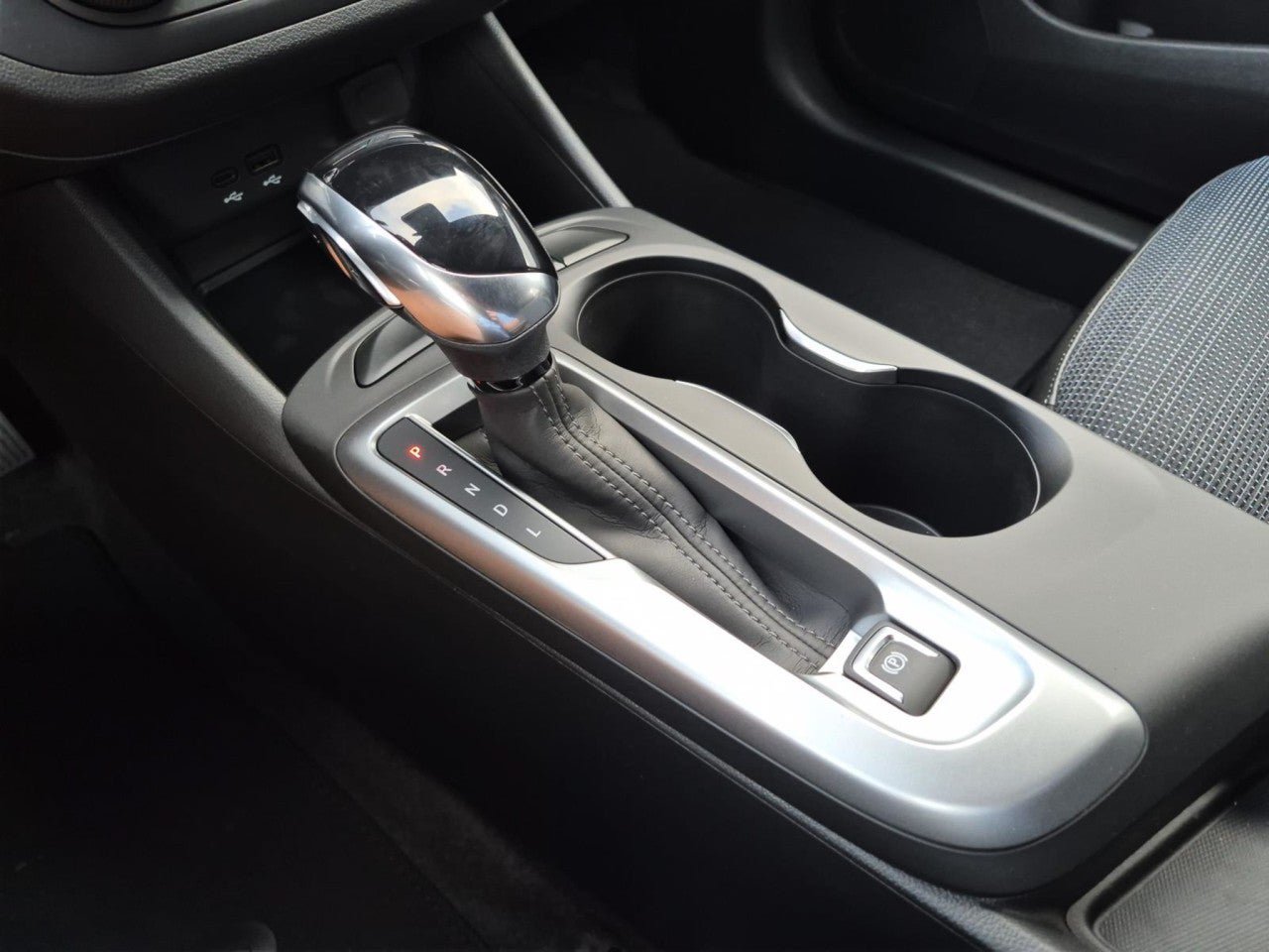 New 2026 Buick Envista Sport Touring w/ Convenience I Package FWD image 18