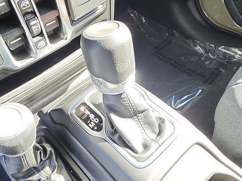 New 2026 Jeep Gladiator Sport AWD/4WD image 14