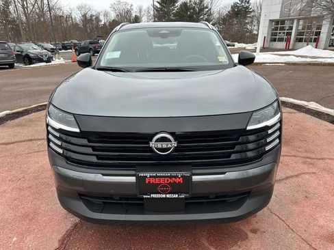 Used 2026 Nissan Kicks SV w/ SV Premium Package image 4